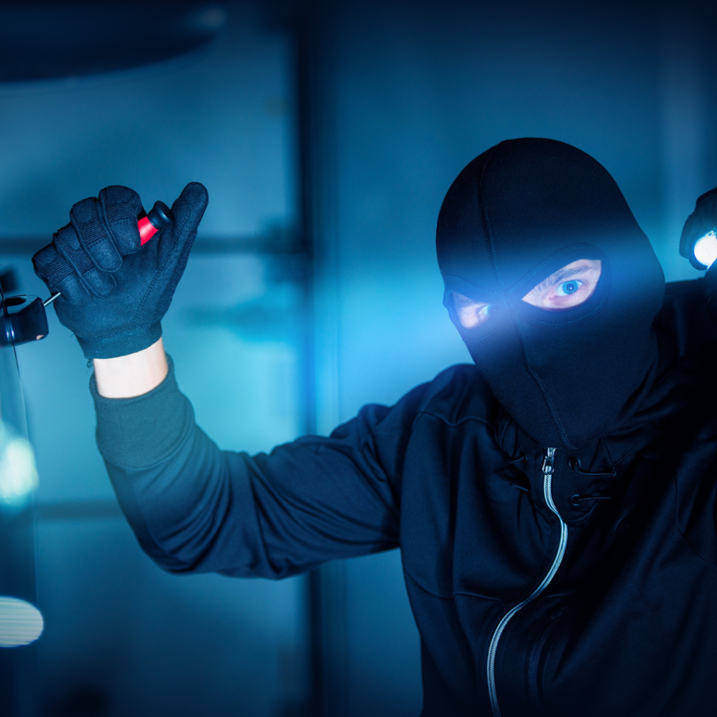 Antirapina collegato alle forze dell'ordine a Roma